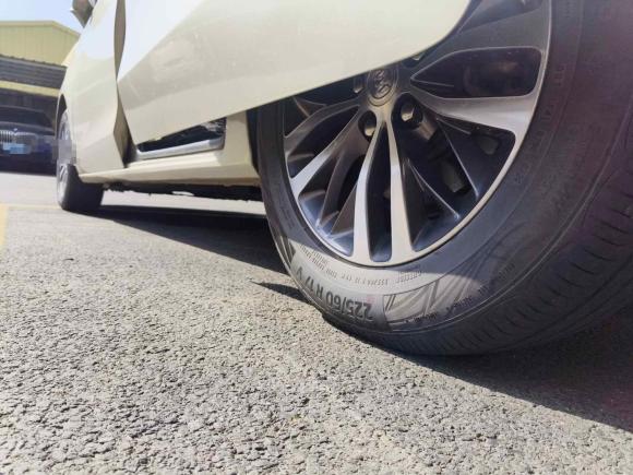 [青岛·鲁B] 二手别克别克GL82020款 ES陆尊 653T 尊享型