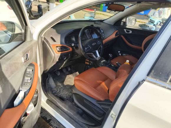 [温州·浙C] 二手奇瑞瑞虎72016款 1.5T 手动耀目版