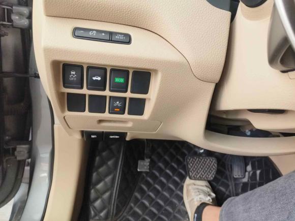 [广州·粤A] 二手日产天籁2015款 公爵 2.5L XV欧冠荣耀版