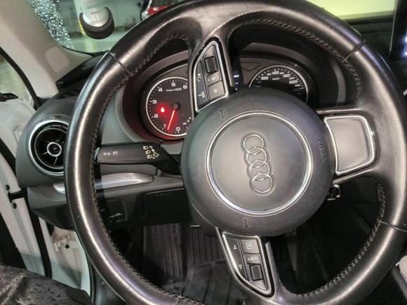 [义乌·浙G] 二手奥迪奥迪A32014款 Sportback 35 TFSI 自动舒适型