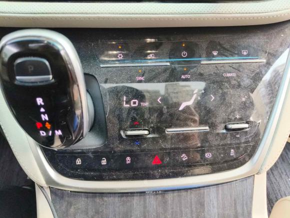 [上海·沪D] 二手别克别克GL82020款 ES陆尊 653T 舒适型