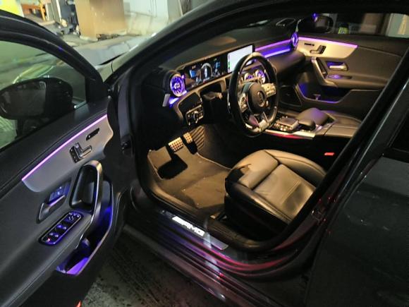 [广州·粤A] 二手奔驰奔驰A级AMG2020款 改款 AMG A 35 4MATIC