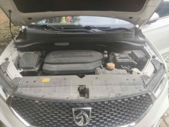 [上海·皖J] 二手宝骏宝骏3602019款 改款 1.5L 手动精英型 国VI