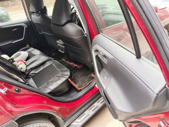 [西安·陕U] 二手丰田RAV4荣放2020款 2.0L CVT两驱尊贵版