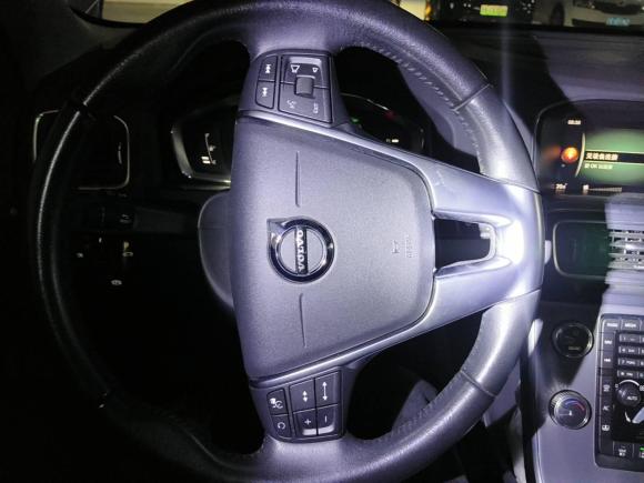 [上海·浙F] 二手沃尔沃沃尔沃S60插电式混动2018款 S60L E驱混动 T6进取版