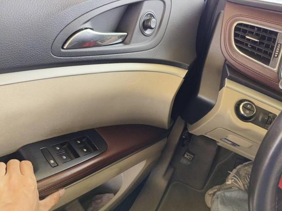 [广州·粤A] 二手别克别克GL82015款 2.4L 豪华商务尊享版