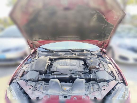 [上海·沪A] 二手捷豹捷豹XF2015款 XF 3.0 SC R-Sport 豪华版