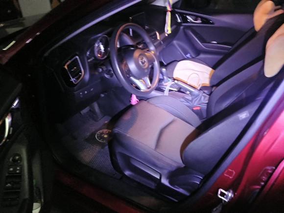 [深圳·粤B] 二手马自达马自达3 昂克赛拉2014款 两厢 1.5L 自动豪华型