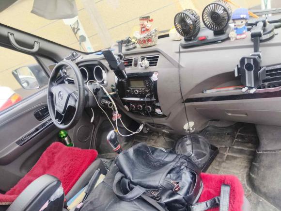 [上海·沪A] 二手东风御风御风EM262023款 标准版 41.472kWh 河南锂动