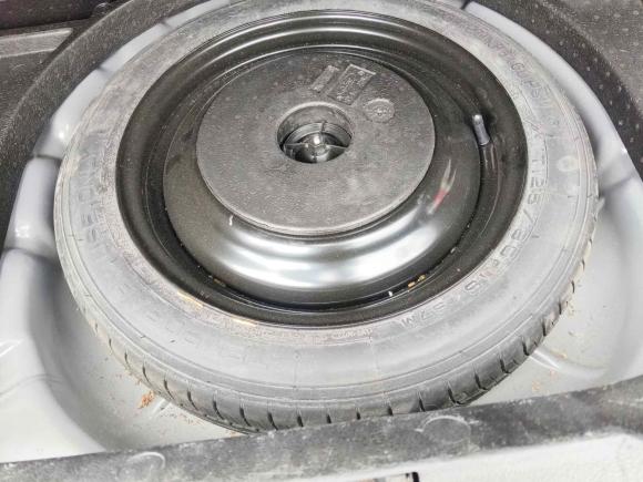 [武汉·鄂W] 二手福特福克斯2012款 三厢 1.6L 手动风尚型