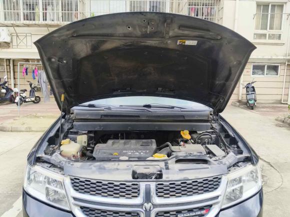 [苏州·苏U] 二手道奇酷威2013款 2.4L 两驱尊尚版