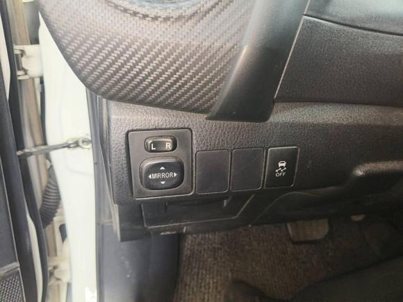 [广州·粤A] 二手丰田雷凌2017款 改款双擎 1.8H GS E-CVT精英天窗版 国V