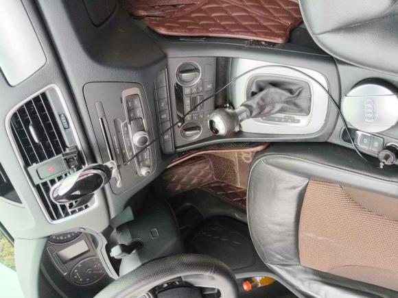 [武汉·鄂A] 二手奥迪奥迪Q32017款 30 TFSI 时尚型