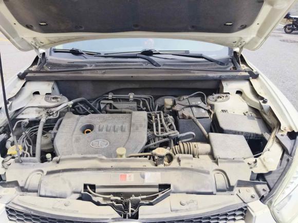 [杭州·浙A] 二手奔腾奔腾X802015款 2.0L 自动舒适周年纪念型