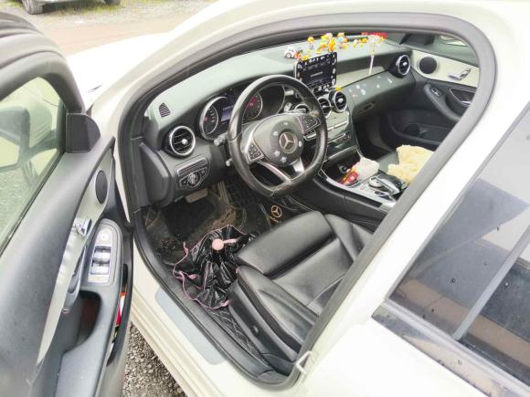 [广州·桂N] 二手奔驰奔驰C级2016款 C 200 运动版