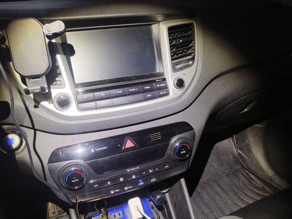 [青岛·新A] 二手现代途胜2015款 1.6T 双离合两驱智能型