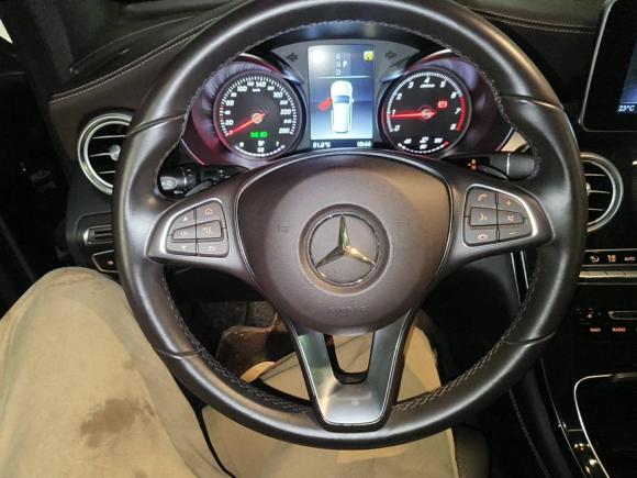 [深圳·粤B] 二手奔驰奔驰GLC2018款 GLC 260 4MATIC 动感型