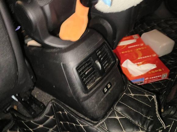 [深圳·苏U] 二手宝马宝马2系旅行车2018款 218i 尊享型运动套装