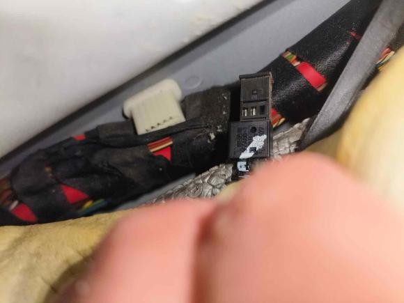 [济南·鲁A] 二手宝马宝马5系2014款 525Li 豪华设计套装