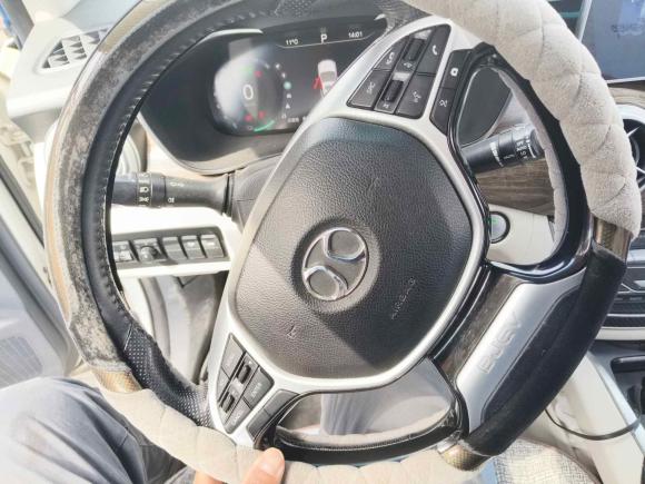 [上海·沪A] 二手北京汽车北京EU52018款 R500 智风版