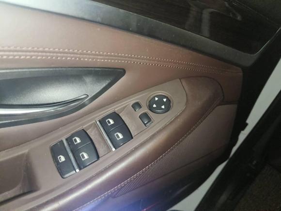 [上海·沪G] 二手宝马宝马5系2014款 525Li 豪华设计套装