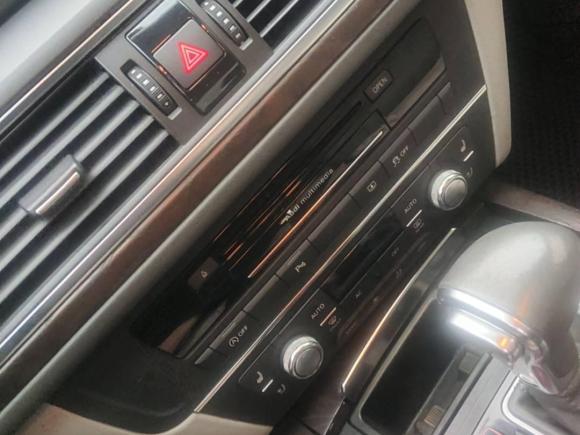 [上海·沪B] 二手奥迪奥迪A6L2012款 35 FSI quattro 豪华型