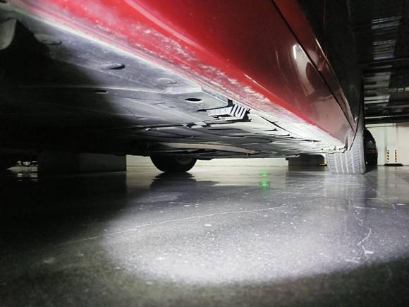 [青岛·鲁B] 二手宝马宝马3系2015款 328i xDrive运动设计套装