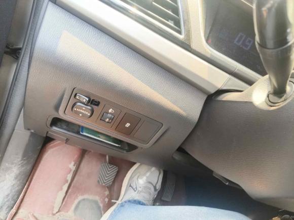 [武汉·鄂A] 二手长安凯程长安欧尚A6002016款 1.5L 手动豪华型7座