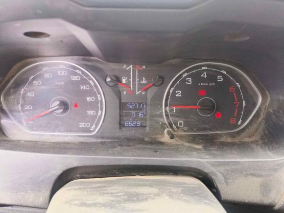 [芜湖·皖B] 二手猎豹汽车猎豹Q62015款 2.4L 手动两驱精英型