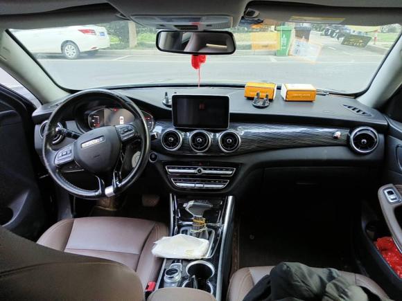 [无锡·苏B] 二手君马汽车君马MEET 3(美图3)2018款 1.5T CVT豪华型