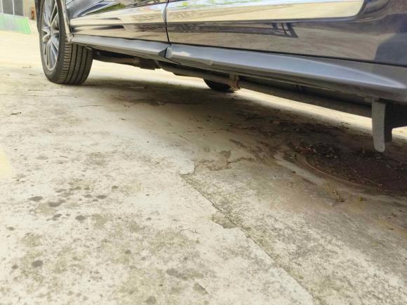 [上海·沪M] 二手英菲尼迪英菲尼迪QX602016款 2.5 S/C Hybrid 两驱卓越版 国V