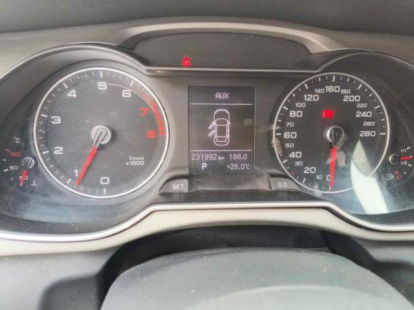 [青岛·鲁B] 二手奥迪奥迪A4L2015款 35 TFSI 自动舒适型