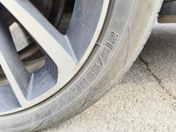 [武汉·鄂W] 二手众泰众泰T3002017款 1.5T CVT尊享型