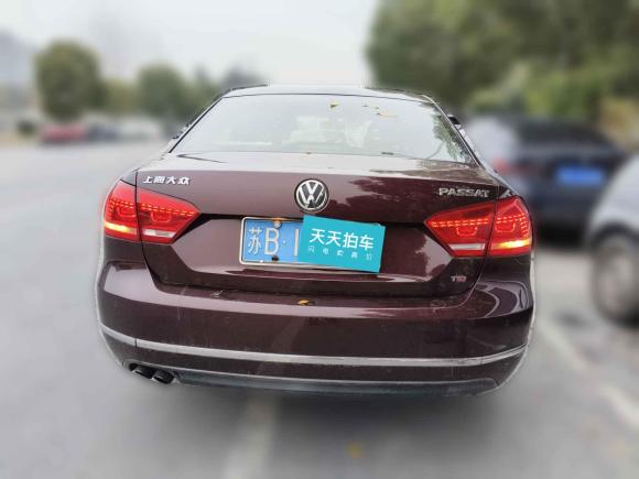[无锡·苏B] 二手大众帕萨特2011款 1.8TSI 自动尊荣版