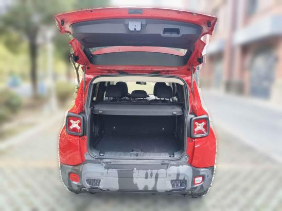 [无锡·苏B] 二手Jeep自由侠2018款 互联大屏版 180T 自动高能版