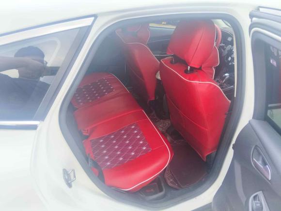 [青岛·鲁U] 二手福特福克斯2018款 两厢经典 EcoBoost 125 自动超能风尚型智行版