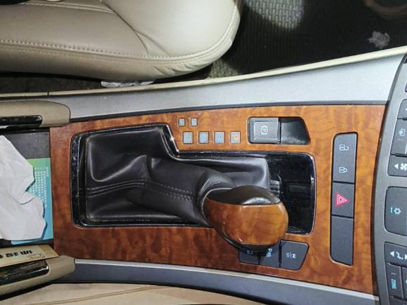 [无锡·苏B] 二手别克君越2012款 2.4L SIDI豪华版