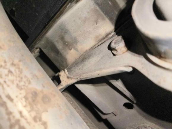 [南京·苏A] 二手别克君越2013款 2.4L SIDI豪华舒适型