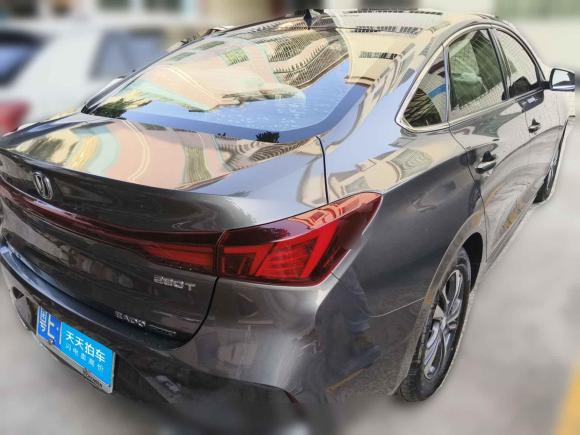 [广州·粤E] 二手长安逸动2022款 PLUS 蓝鲸NE 1.4T GDI DCT尊贵版