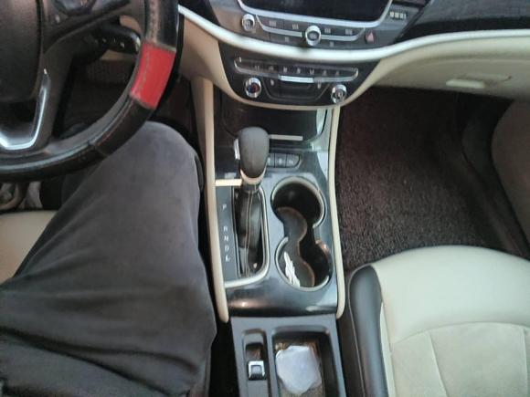 [南通·苏F] 二手别克威朗2015款 三厢 15S 自动领先型