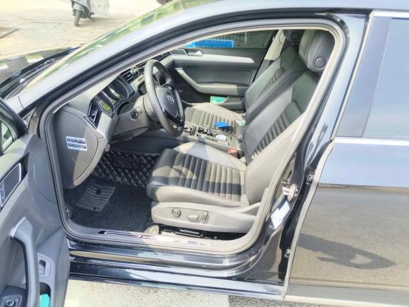 [南京·苏A] 二手大众迈腾2017款 330TSI DSG 领先型