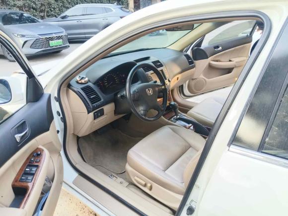 [上海·皖A] 二手本田雅阁2006款 2.4L 标准版