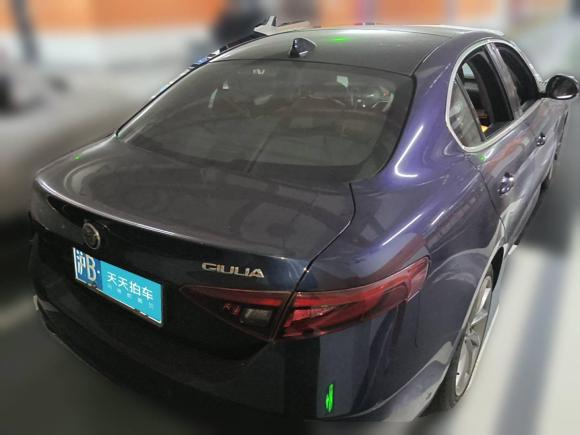 [上海·沪B] 二手阿尔法·罗密欧Giulia朱丽叶2017款 2.0T 200HP 豪华版