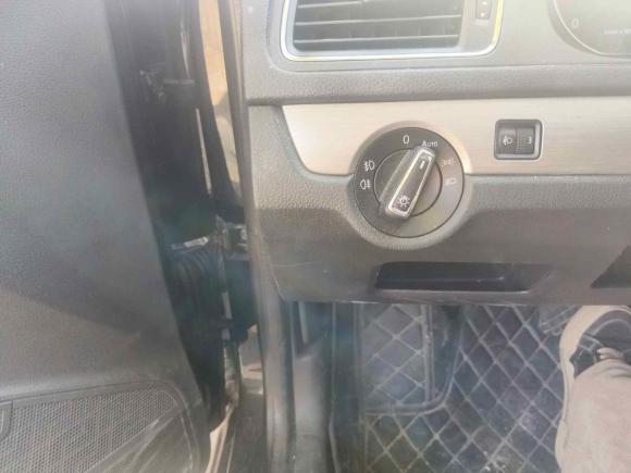 [杭州·浙A] 二手大众朗逸2013款 1.6L 自动舒适版