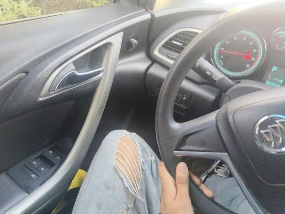 [杭州·豫S] 二手别克英朗2013款 XT 1.6L 自动时尚版