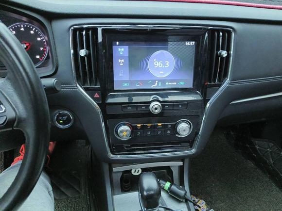 [芜湖·皖A] 二手荣威荣威i62017款 20T 自动旗舰版