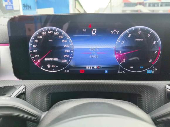 [上海·沪G] 二手奔驰奔驰A级AMG2024款 AMG A 35 L 4MATIC