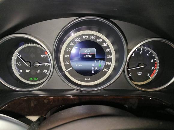 [广州·粤B] 二手奔驰奔驰E级2014款 E 260 L