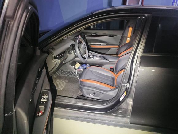 [宁波·陕U] 二手长安长安UNI-V2023款 1.5T 尊贵型