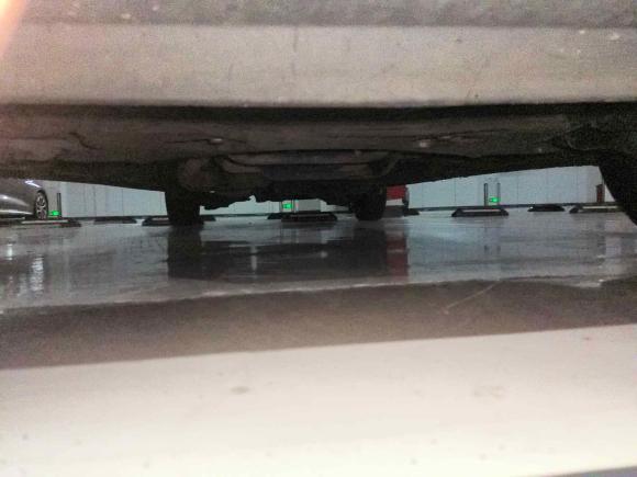 [佛山·闽A] 二手奔驰威霆2011款 2.5L 精英版